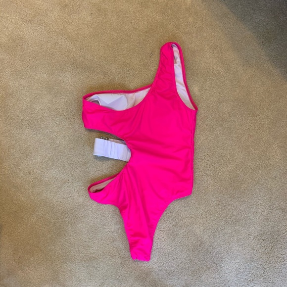 Women’s bathing suit - Picture 10 of 11